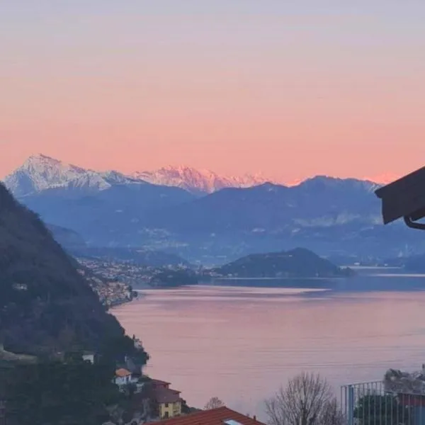 Vista Dolce Isola _ Lakeview Pool, Terrace & Garden apartment, hotel v destinaci Argegno
