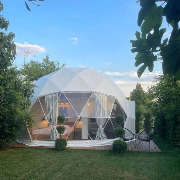 Ellie's Eco Private Glamping and Spa, hotel v destinaci Nea Kallikratia