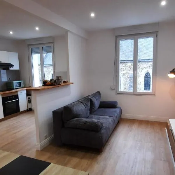 Appartement chaleureux 50m2 hypercentre, hotel v destinácii Portbail