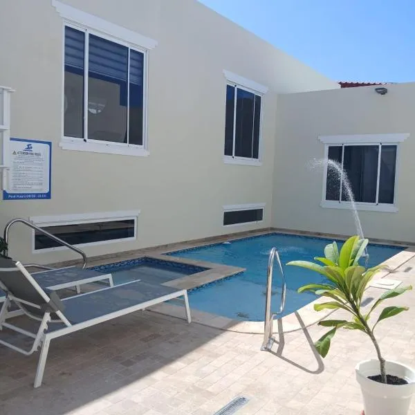 Inti Suite Familiar, hotel in Oranjestad