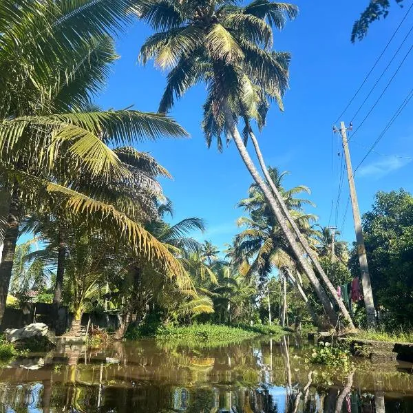 Camp and kaya king for Foreign travelers only, hotel in Alleppey