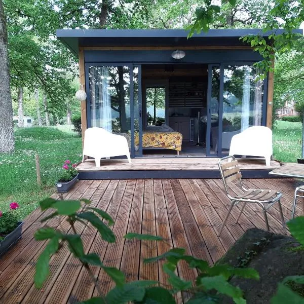 Camping Etang Du Camp, hotel a Sénergues