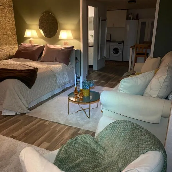 Holens B&B, hotel v destinaci Övre Boda
