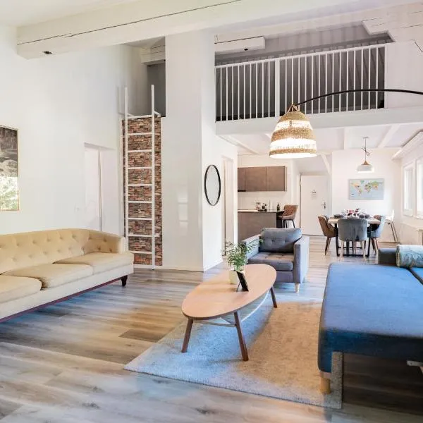 Kandersteg में, होटल Unique Penthouse with Gallery and Mountain View