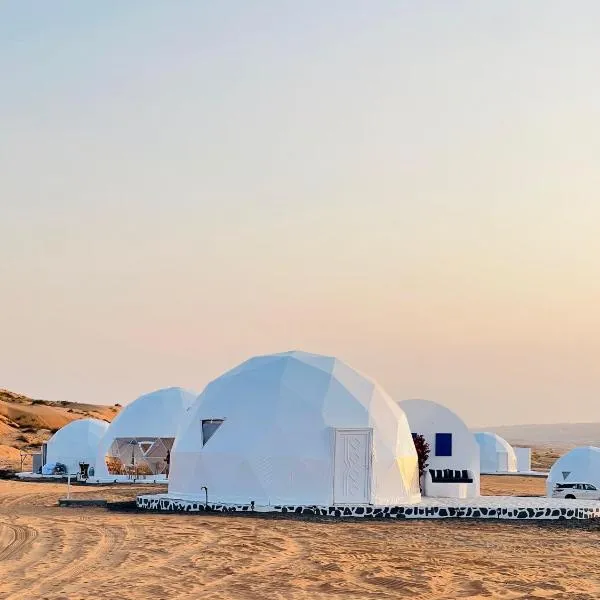 Bubbles Domes Private Cmp, hotel in Al Wāşil