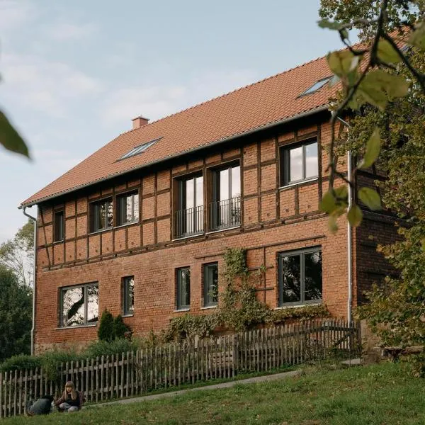 Stall & Sterne - Ferienwohnungen in der Scheune, hotell sihtkohas Hirschfeld