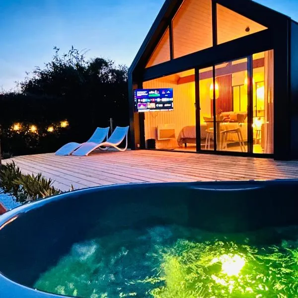 Home Paradis & Spa, hotel v mestu Souvigné