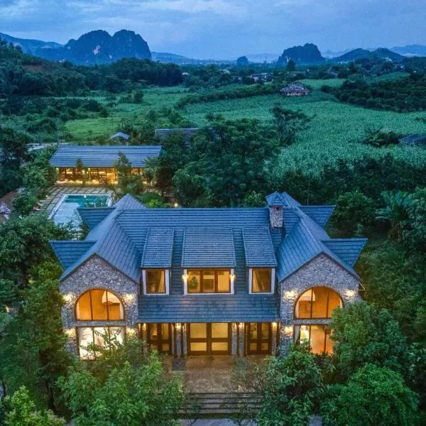 Sundara Retreat, hotel v destinaci Hòa Bình