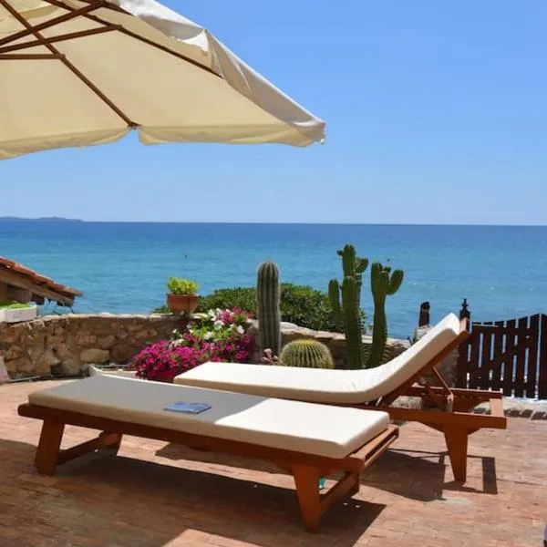 Exclusive Tuscany beach house - The sea at your doorstep, hotel v mestu Monte Argentario