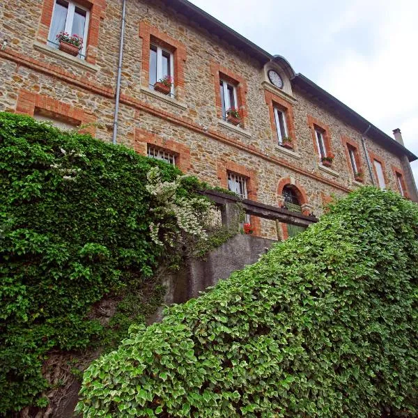 Génolhac에 위치한 호텔 Château Lou Cante Perdrix