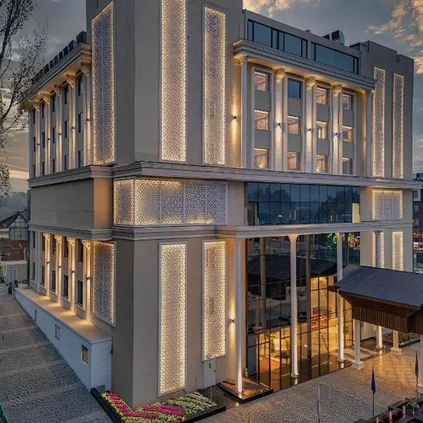 Ramada Encore by Wyndham Rajbagh Srinagar, hotel v destinaci Šrínagar