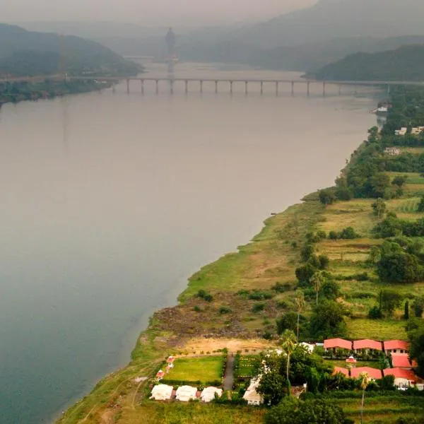 RiverView Tent Resort, hotel v destinaci Kevadia