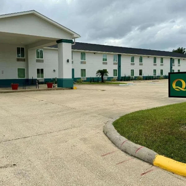 Quality Inn, hotel in Sulphur