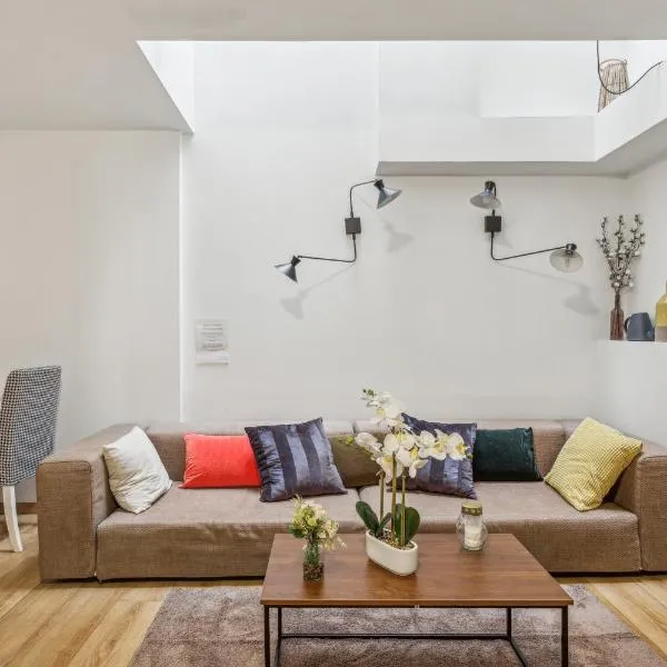 Lavie Maison large comfy flat, hotel in Bordeaux