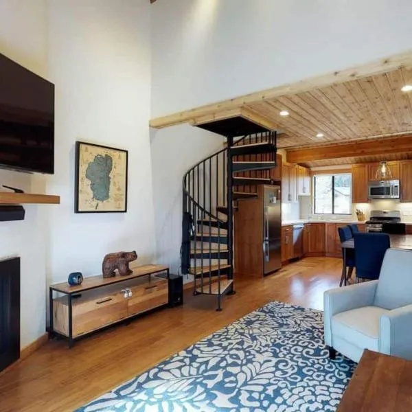Sockeye by AvantStay Modern 2 BR Condo w Access to Northstar Resort Community, hotel v destinaci Kingswood Estates