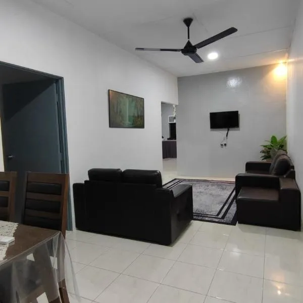 Homestay Atok Mus'lim Only, hotel v destinaci Jenjarum