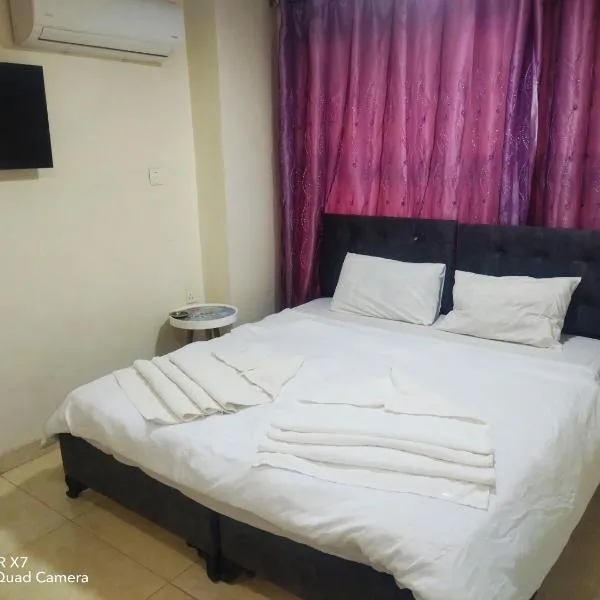Farah Plaza Hostel &Hotel Apartments, hotel v destinaci Aqaba
