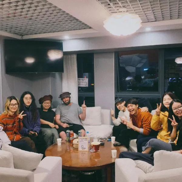 Yunbo Youth Hostel Ürümqi、ウルムチ市のホテル