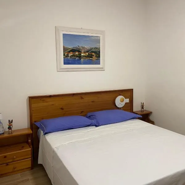 Acquadolce Apartment, hotel v destinaci Baveno