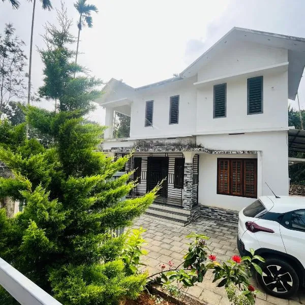 Nilaavu Homes - The Staycation at Wayanad, hotel v destinaci Panamaram