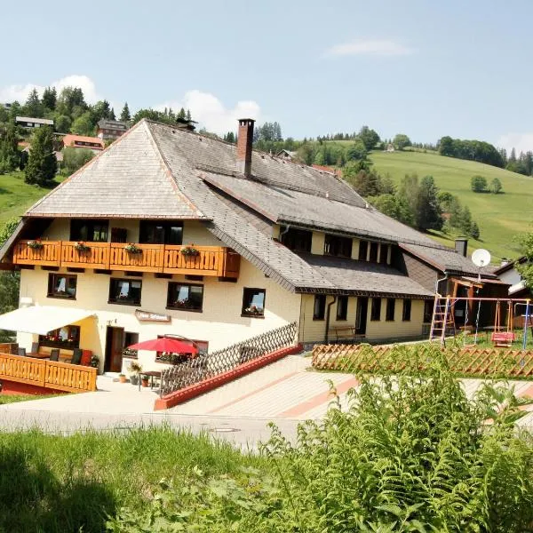 Haus Schöneck, hotel v destinaci Todtnauberg