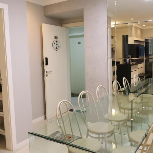 Apartamento Coqueiros - Charmoso e confortável - Foto 3