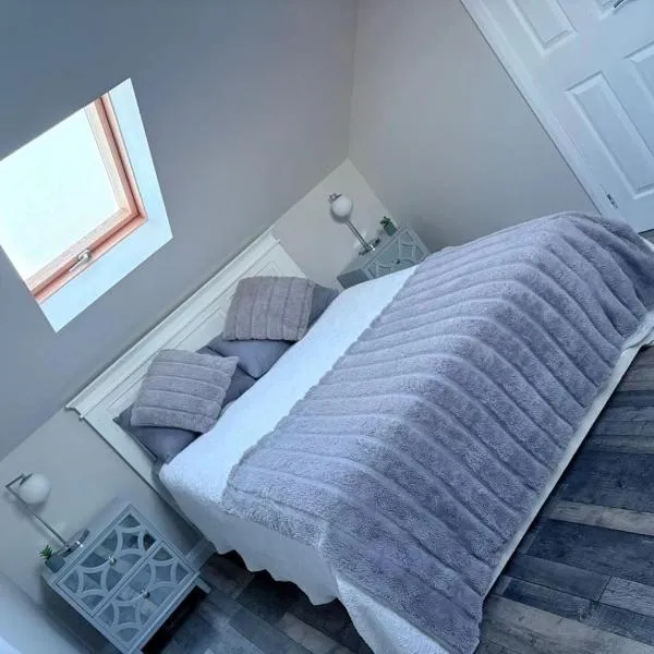 Lisburn - 1 Bedroom - sleeps 2 - Street parking, hotel in Lisburn