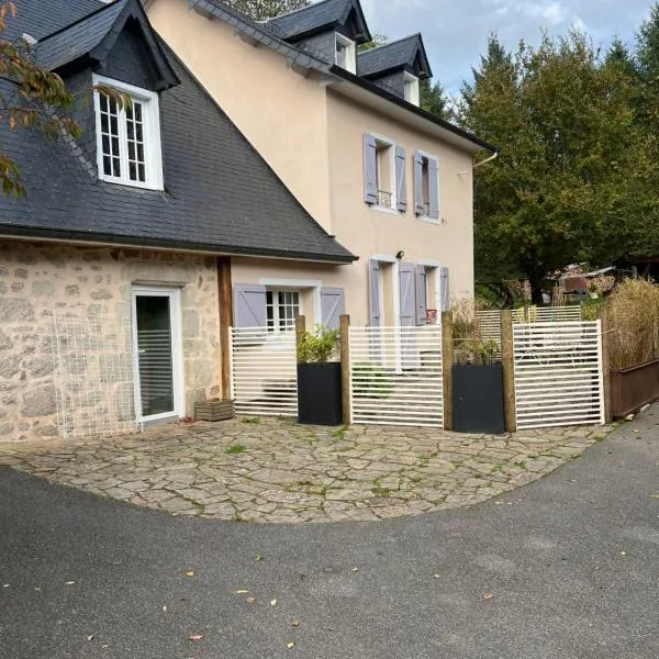 Chez mémé, hotel em Ussel