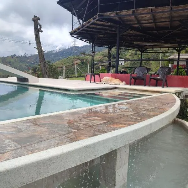 FINCA LA FORTALEZA, hotel v destinaci Santa Rosa de Cabal
