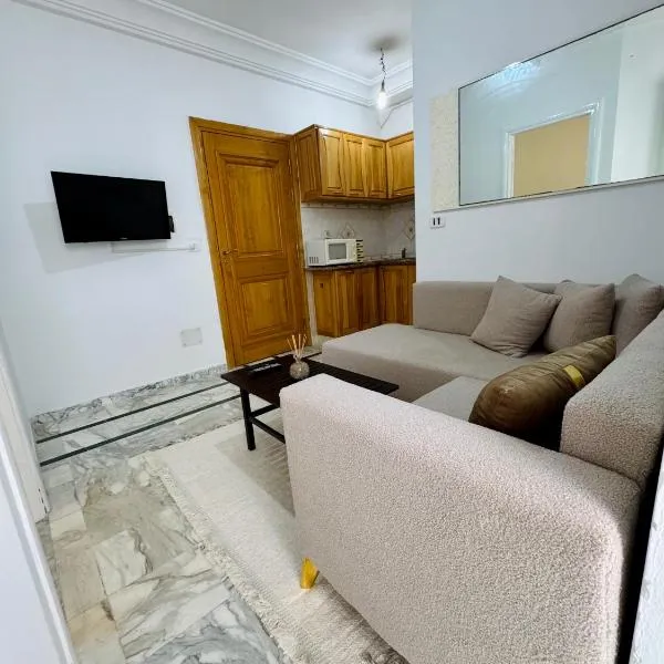T2 à louer à menzah 7 bis, hotel v destinaci Ariana