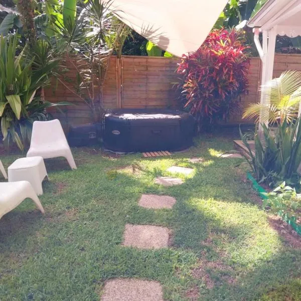 Studio avec jardin Morne des Esses, hotel v destinaci Sainte-Marie