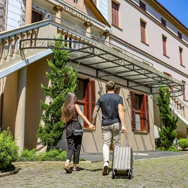 Mosteiro Hotel de Charme próximo ao Vale dos Vinhedos, hotel u gradu Garibaldi