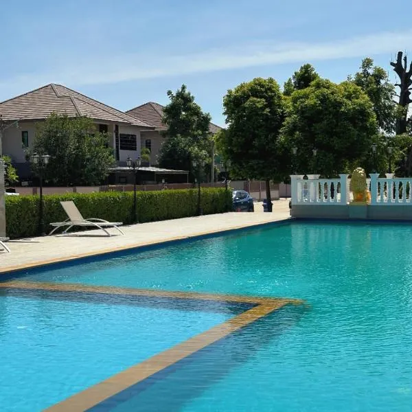 Long-term renting benefits Jomtien Beach The Venice Villa, hotel v destinaci Ban Huai Yai