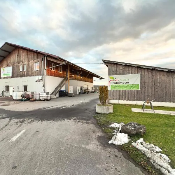 Wohnung beim Obsthof, hotel v destinaci Meckenbeuren