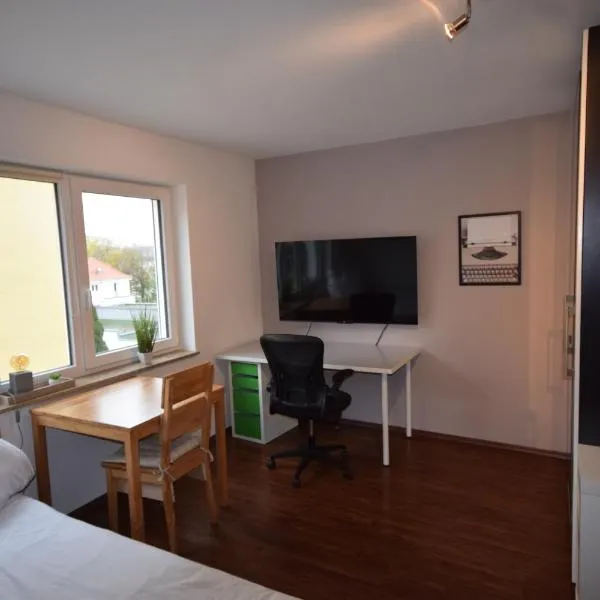 Nestwerk Clever R23-21 - Arbeiten, Entspannen & Innenstadtnähe, hotel in Biberach an der Riß