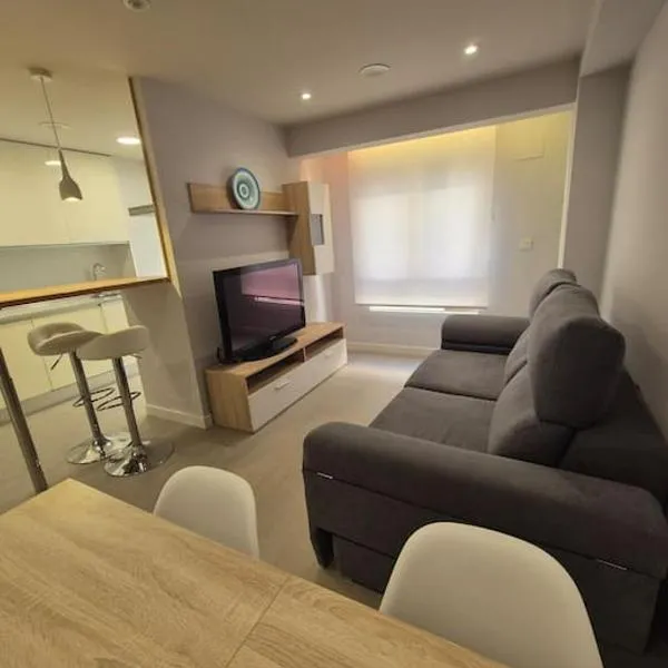 R2R - Apartamento 2 dormitorios - 124C, hotell i Gijón