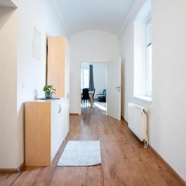 revLIVING premium Apartments Rosenburg Horn, hotel Rosenburgban