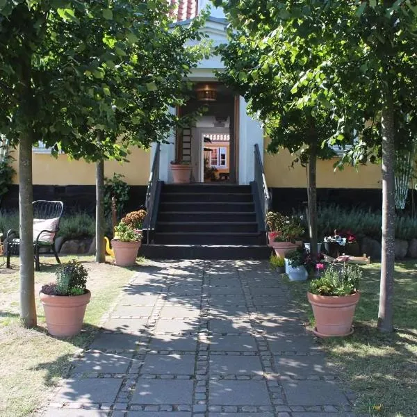 Femmasteren Hotel & Hostel, hotel v destinaci Marstal