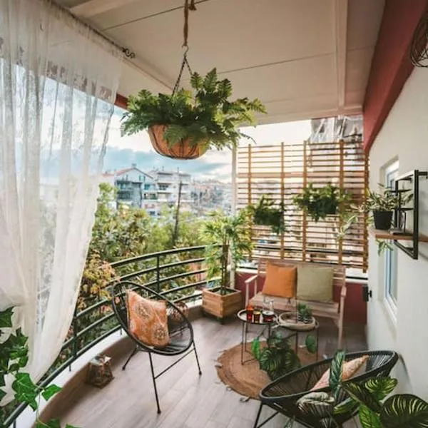 Luxury rooftop, khách sạn ở Larisa