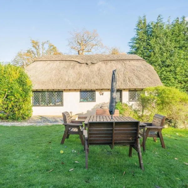 Stag Cottage New Forest Romantic Hideaway, hotel v destinaci Burley