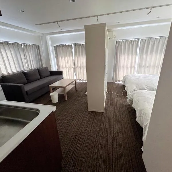 山中ビル3Fーワンフロア貸切48平方メートルone floor private room, hotel en Warabi