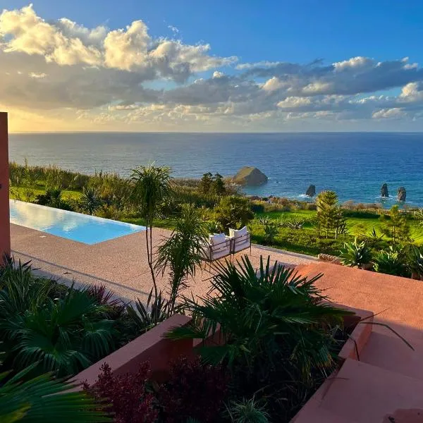 Villa Anna Splendid Sunset Ocean Front, hotel em Mosteiros