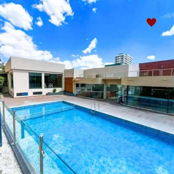 HERMOSO APARTAMENTO con hermosa VISTA Y PISCINA, Hotel in Cochabamba