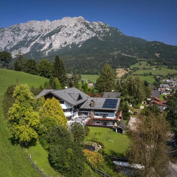 Landhaus St. Georg, hotel v Gröbmingu