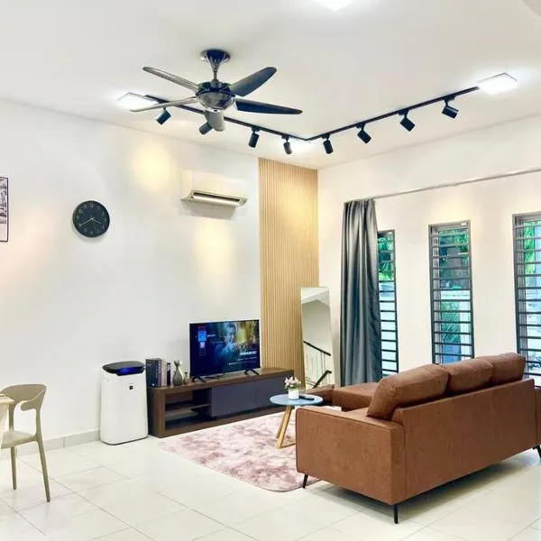 16Pax House Landed Setia Alam Mall SCCC Wi-Fi TV, hotel v destinaci Shah Alam