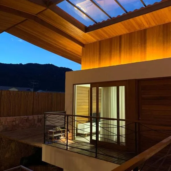 Villa Andorinha, Ap Vista para Montanha, hotel in Mucugê