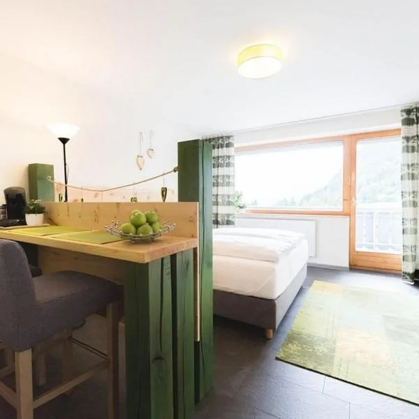 Wildgrün Mini Lodge 10, hotel in Pfronten