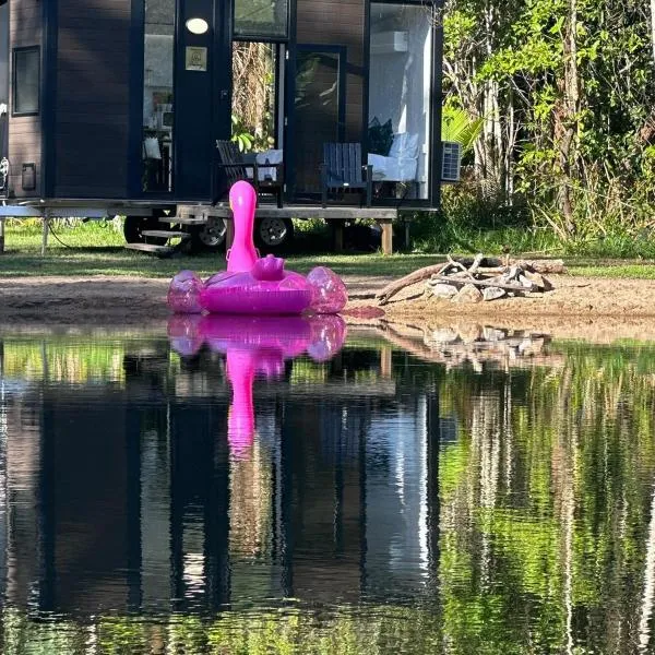 The Dacious by Tiny Away, hotel in Midgenoo