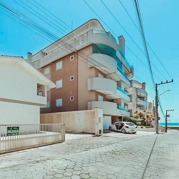 Sobrado a 100 metros do mar