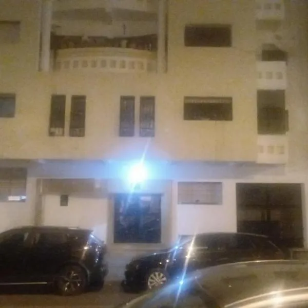 single bed small room, hotel in Casablanca